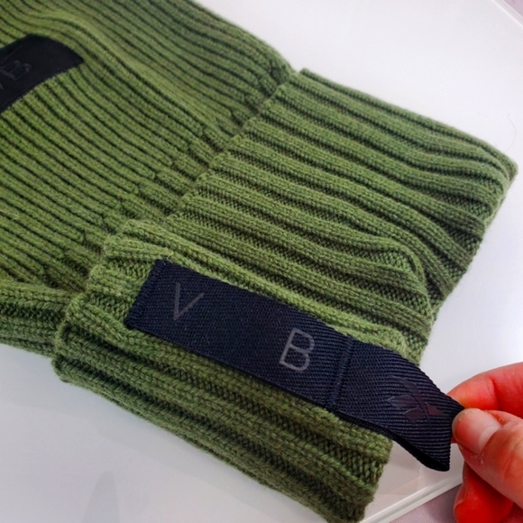 🔥SALE🔥 NWT$215 Reebok x Victoria Beckham Logo Wool Cashmere Beanie Balaclava - Picture 11 of 16